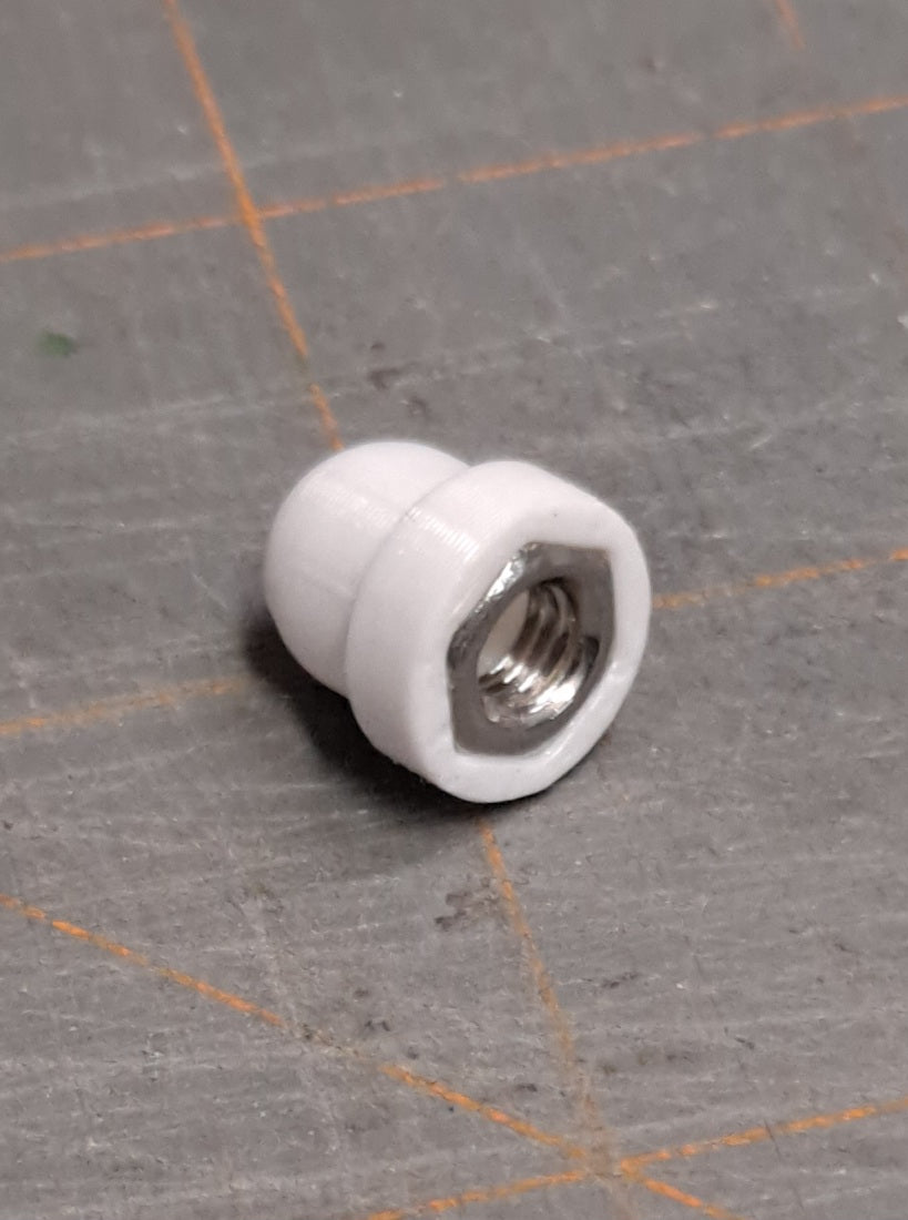 3D-printed ACORN PROPELLER HUBS for nuts